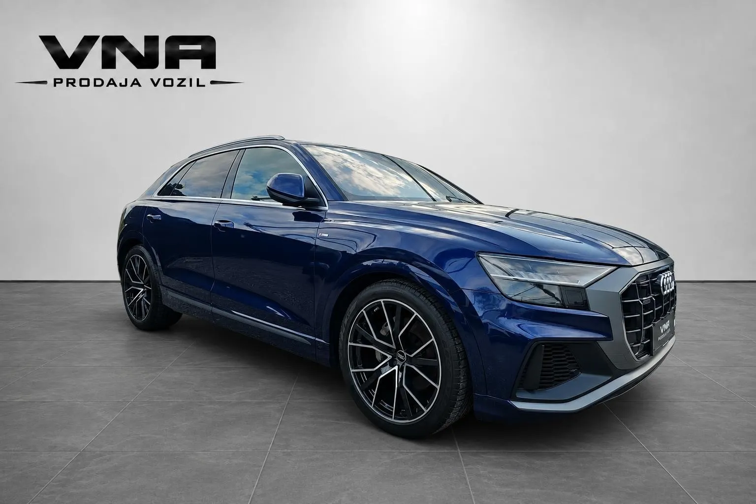 Zunanja slika - Audi Q8 - 55 TFSI S-LINE |MATRIX|3D-KAM|KLJUKA|AIR-MATIC|A20 - 3