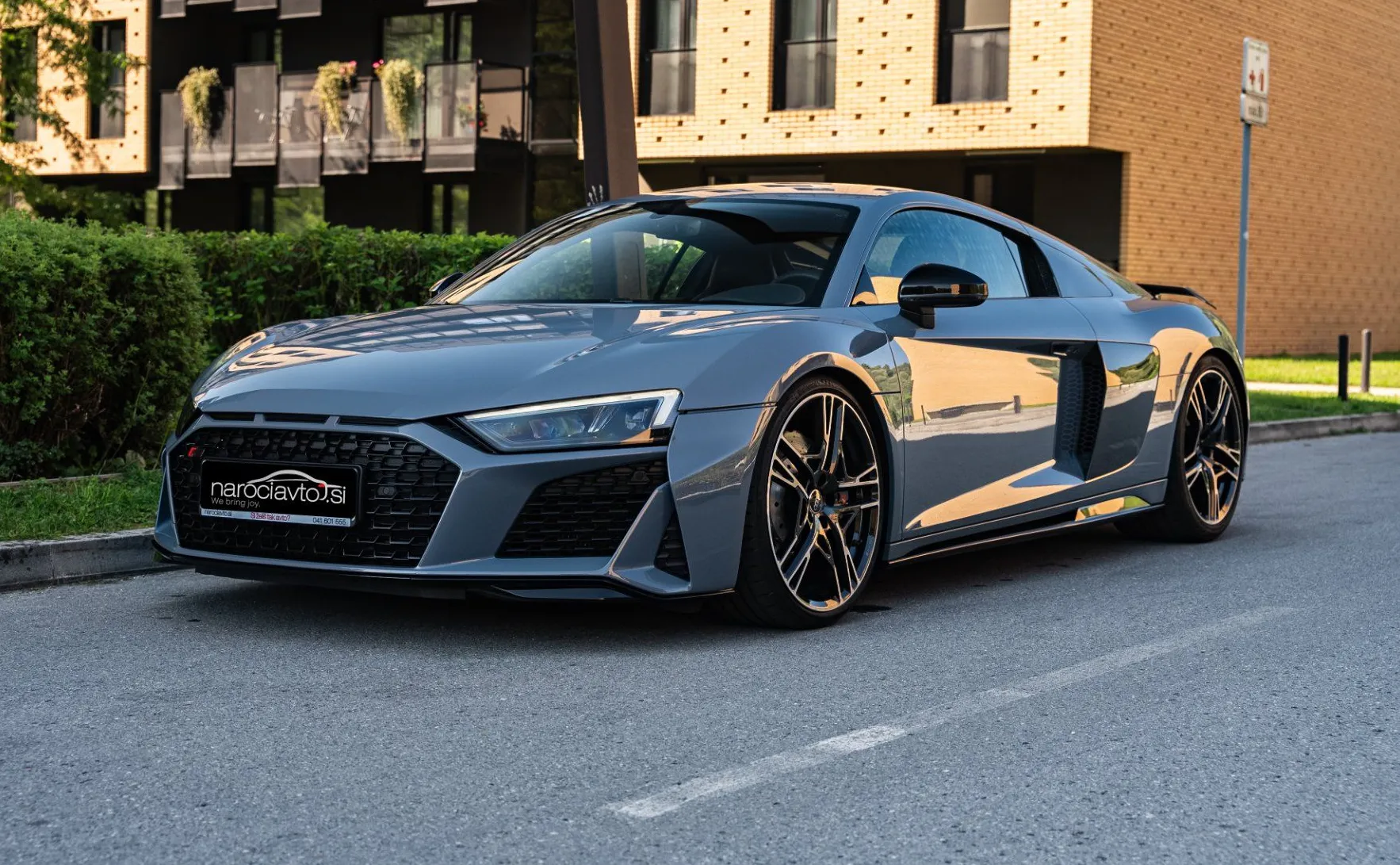 Zunanja slika - Audi R8 - Quattro - Keyless - Ogrevani sedeži - LED - 20col - 3