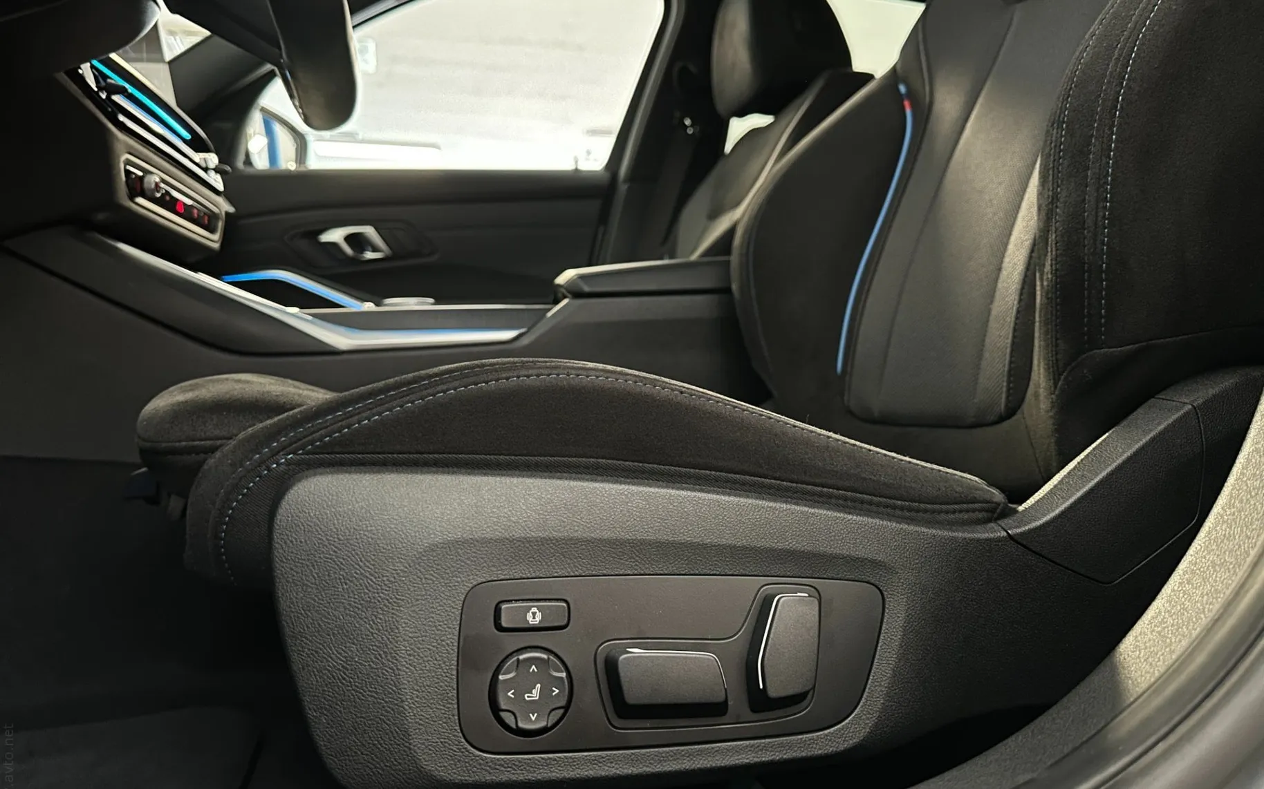 Notranja slika - BMW serija 3 Touring: - 20d|xDrive|M-Sport|Laser|ACC|360K|HUD|Harman|... - 9