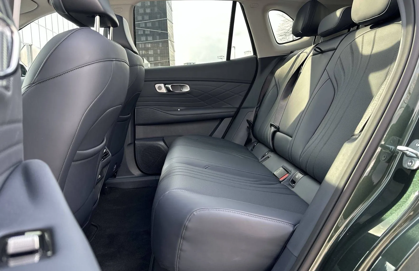 Zunanja slika - Geely StarRay EM-i - Plug-In Hybrid 1.5 Max Avt - 10