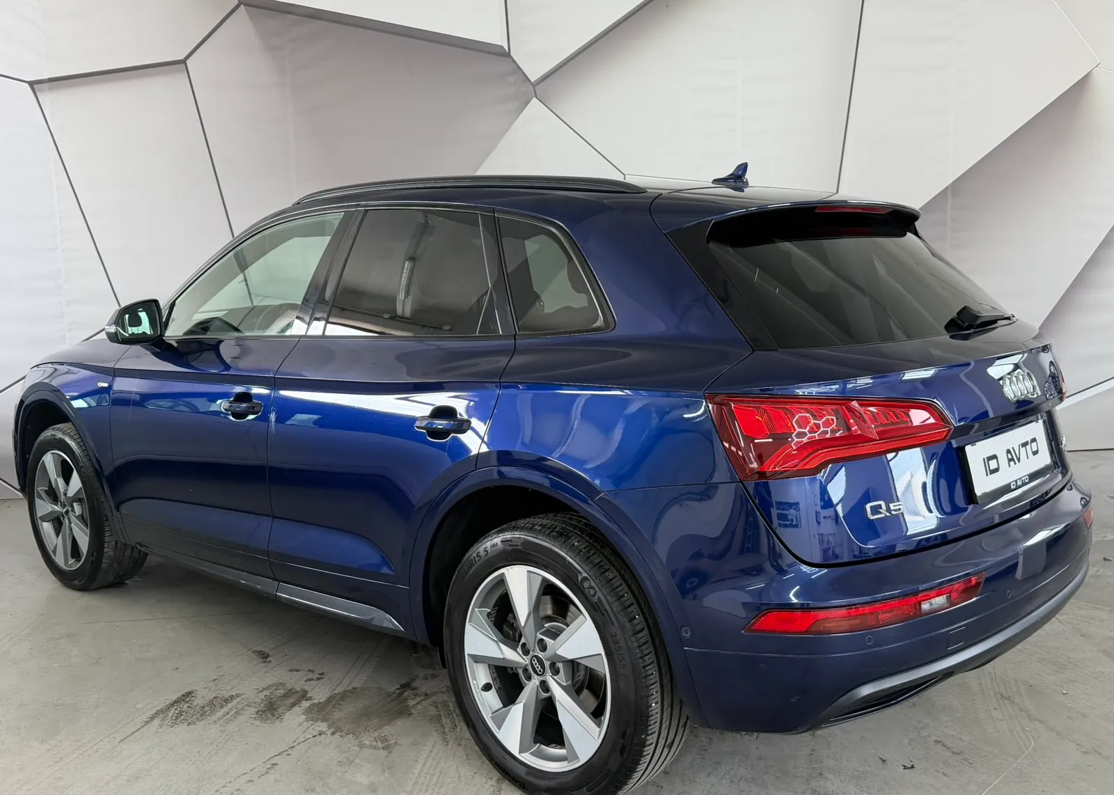 Zunanja slika - Audi Q5 - quattro 2,0 TDI Sport S tronic - 3