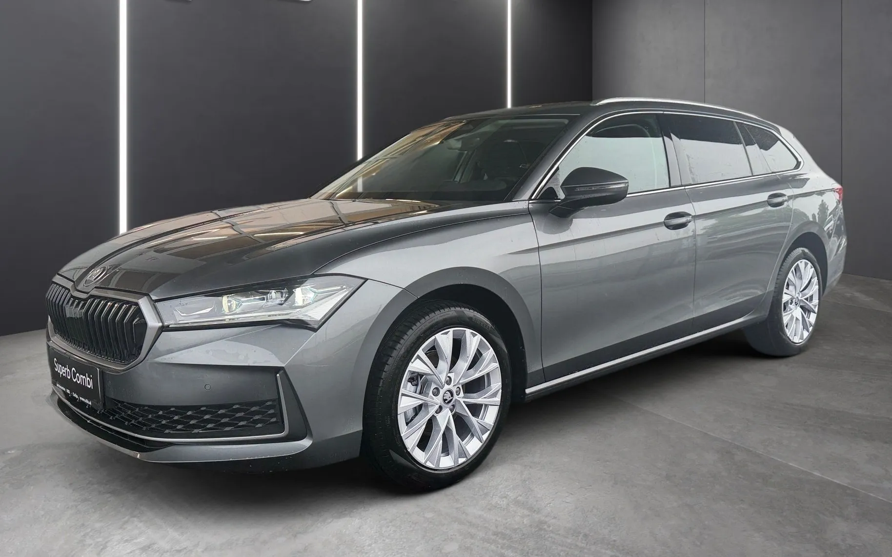 Zunanja slika - Škoda Superb - Combi 2.0 TDI Selection DSG... - 1