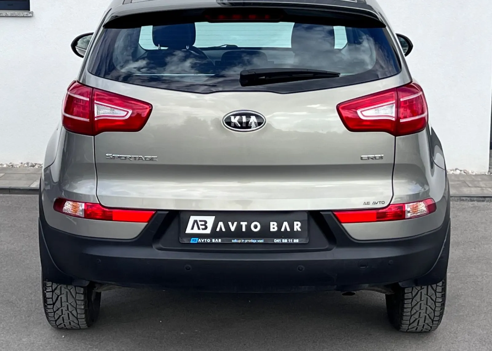 Zunanja slika - KIA Sportage - 1.7 CRDi+SLO - 7