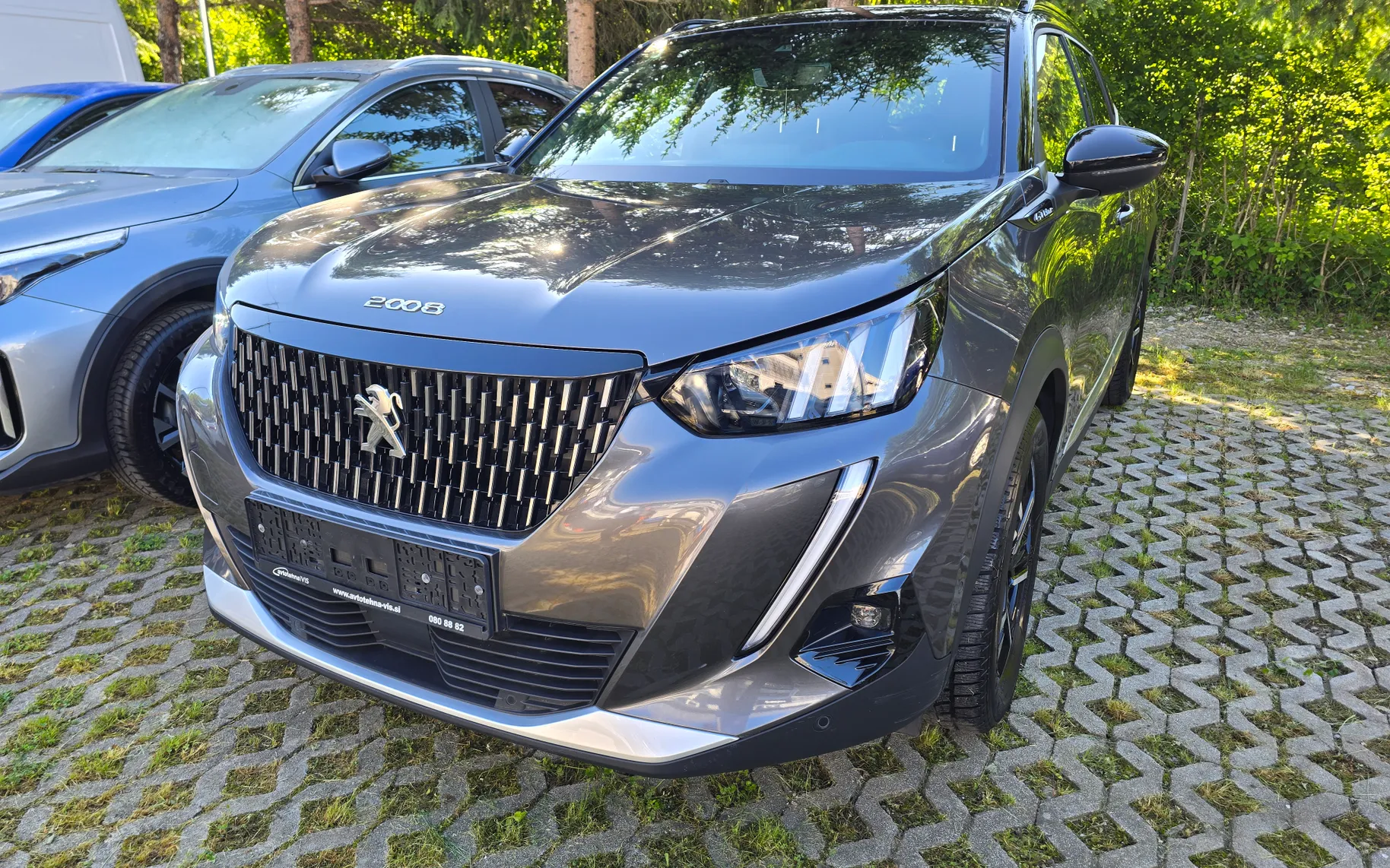 Zunanja slika - Peugeot 2008 - 1,2 PureTech 130 S&S GT Line - 1