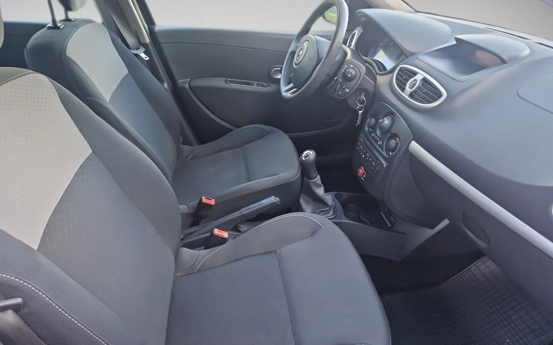 Zunanja slika - Renault Clio - 1.2 16V Dynamique - 15