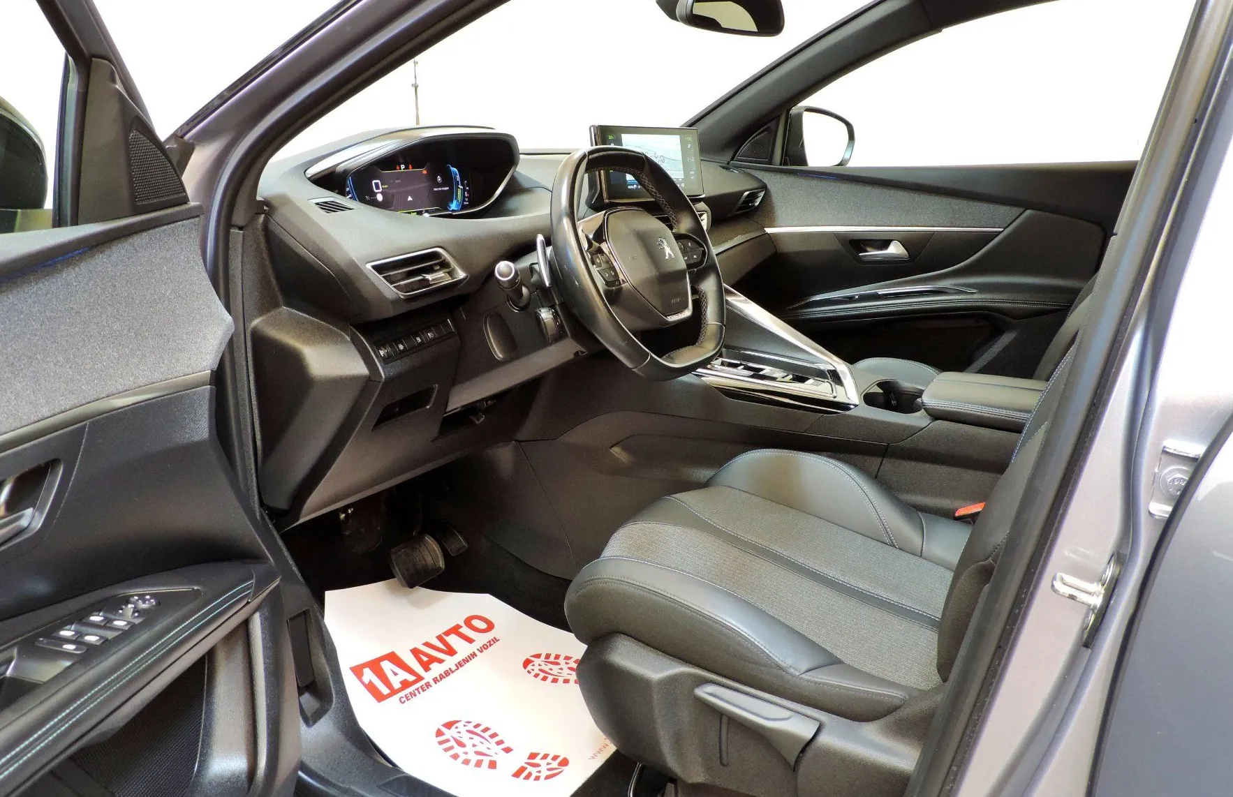 Zunanja slika - Peugeot 3008 - PHEV4 300 Allure Pack Avt. PRIKLJUČNI HYBRID - 9