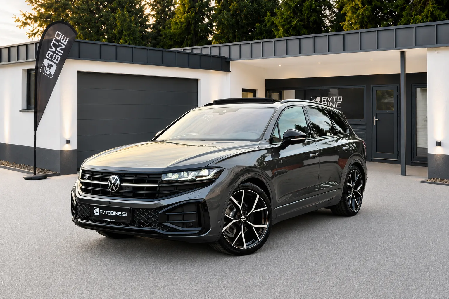 Zunanja slika - Volkswagen Touareg - 4MOTION•R-LINE•PANO•MASAŽA•ZRAČNO•1LASTNIK•KOT N - 3