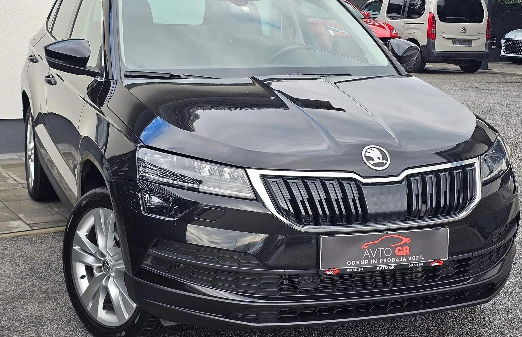 Zunanja slika - Škoda Karoq - 1.5 TSI ACT -SportLine- DSG-SPORT-LED-PANO-ALKANT - 6