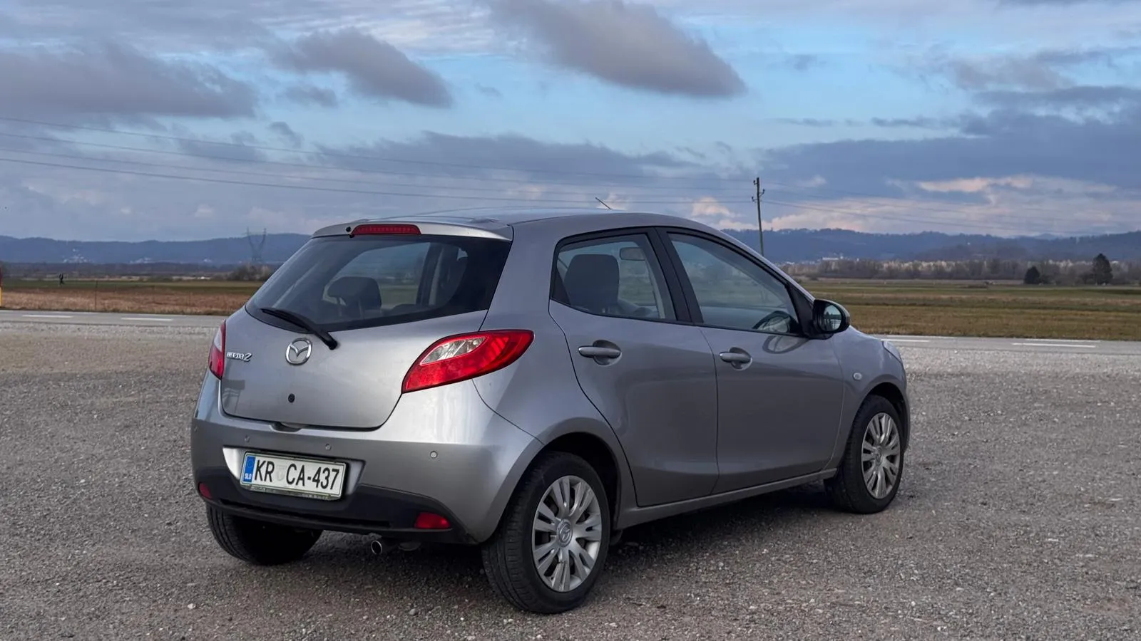 Zunanja slika - Mazda Mazda2 - 1,3i TE Plus - 5