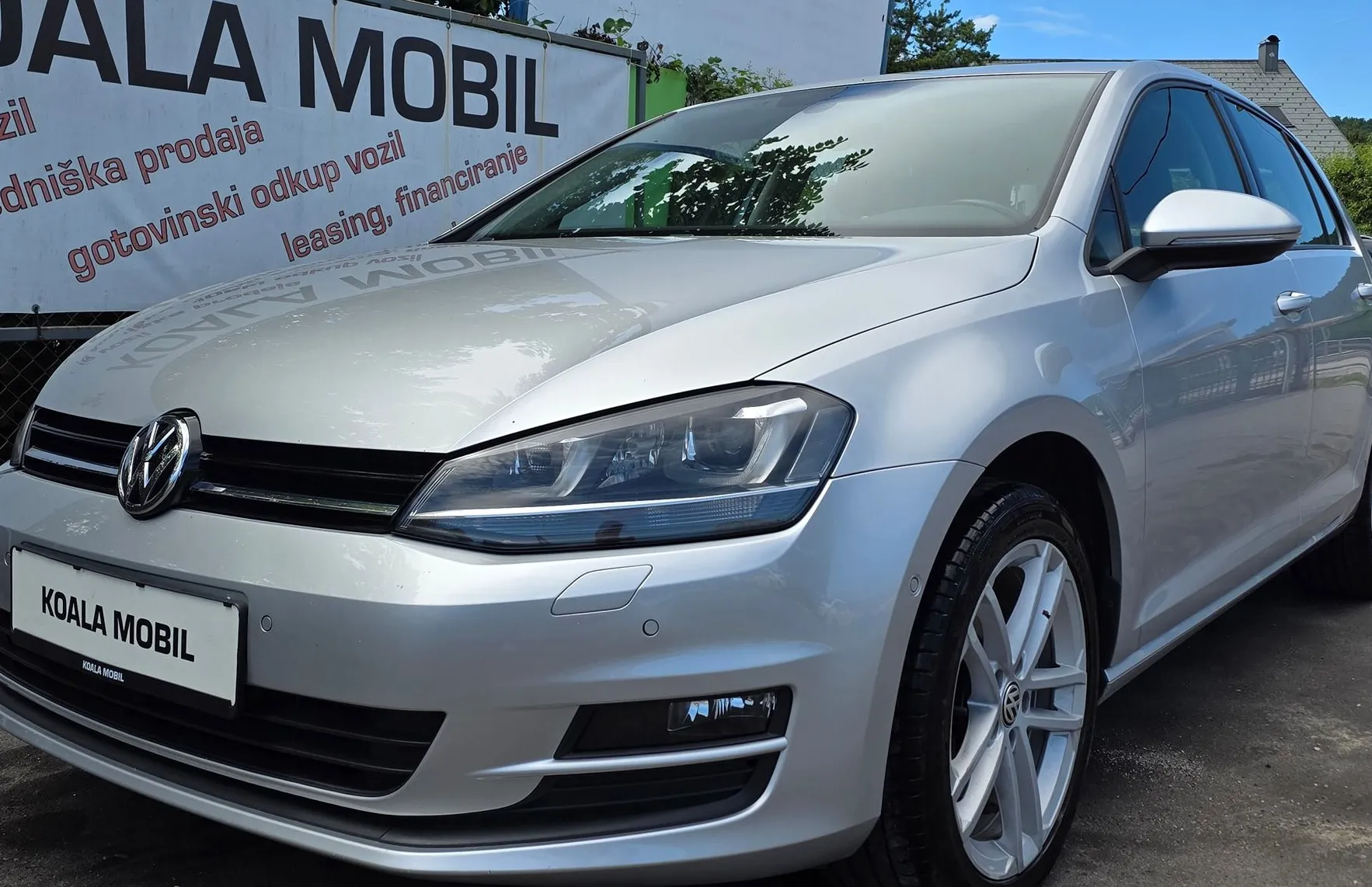 Zunanja slika - Volkswagen Golf - 4MOTION 1.6 TDI XENON-GRETJE SEDEŽEV-KAMERA-SLO - 19