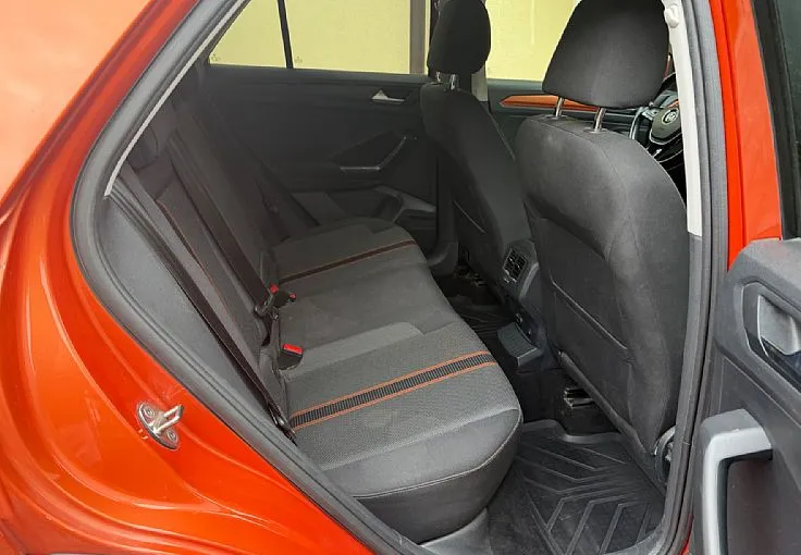 Zunanja slika - Volkswagen T-Roc - 4motion 2.0 TDI SPORT ALU KAMERA RADAR FULLED - 12