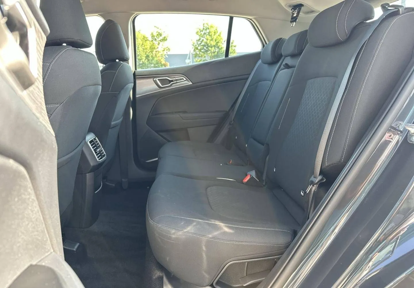 Notranja slika - KIA Sportage - 1.6 T-GDI MHEV LX Fresh ISG DCT - 11