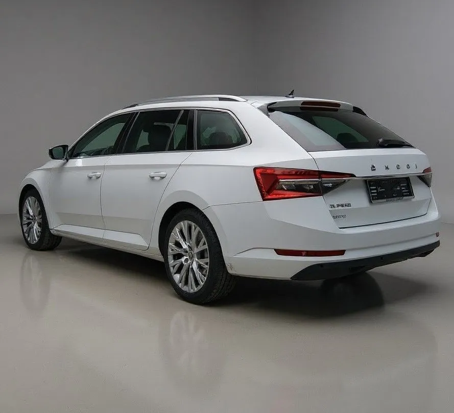 Zunanja slika - Škoda Superb - 2.0 TDI Combi Style DSG 110 kW - 2