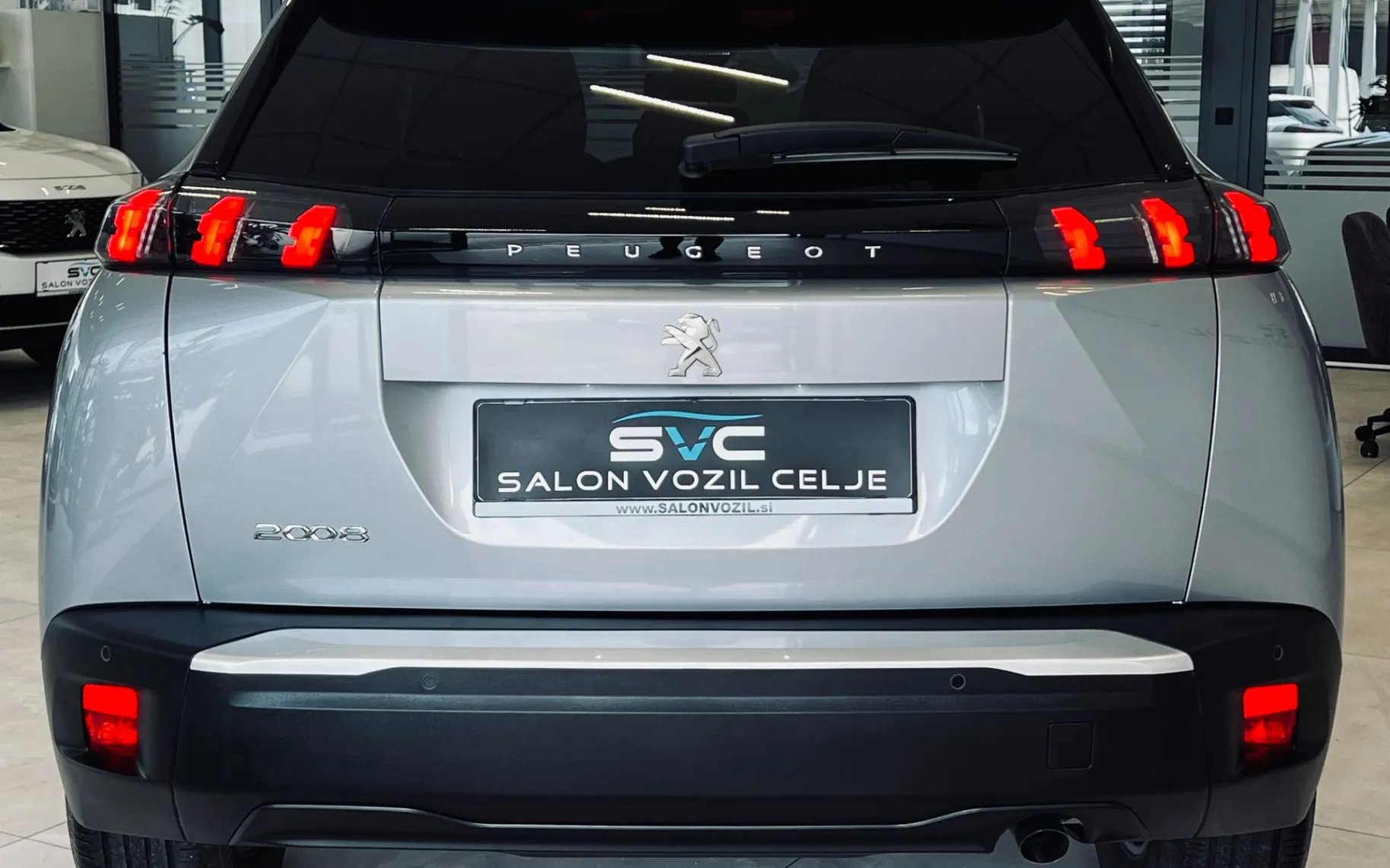 Zunanja slika - Peugeot 2008 - 1,2 PureTech 100 S&S Allure - 6