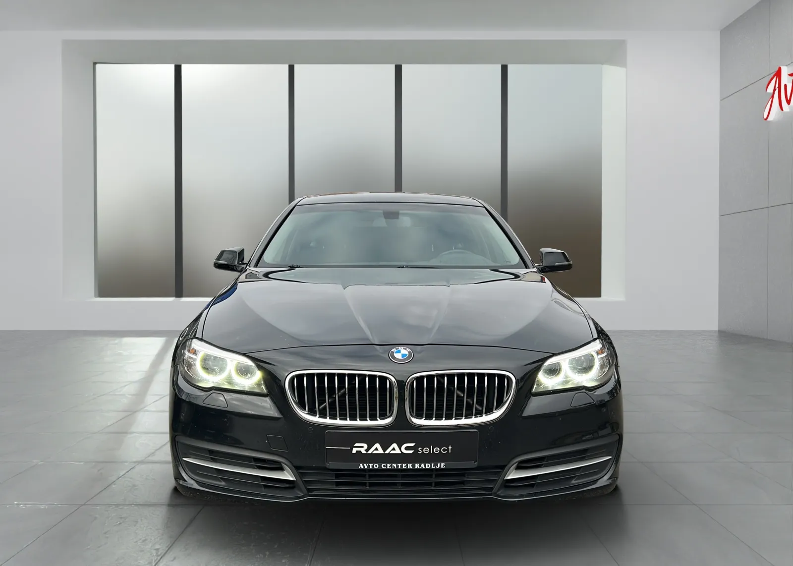 Zunanja slika - BMW serija 5 Touring - Serija 5 520d touring Avt. - 2