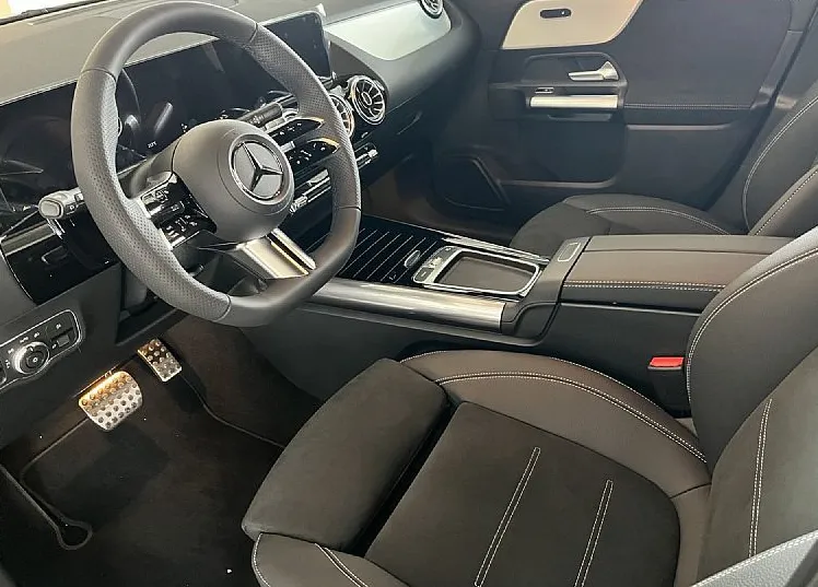 Zunanja slika - Mercedes-Benz GLA-Razred - 180 EDITION AMG ... na zaloga... - 7