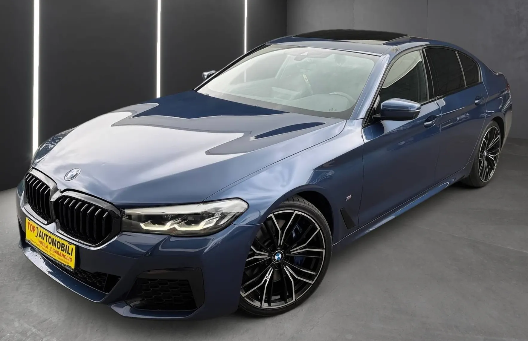Zunanja slika - BMW Serija 5 - : 530d xDRIVE M SPORT PANO KAMERA LED VIRTUAL NAVI - 2