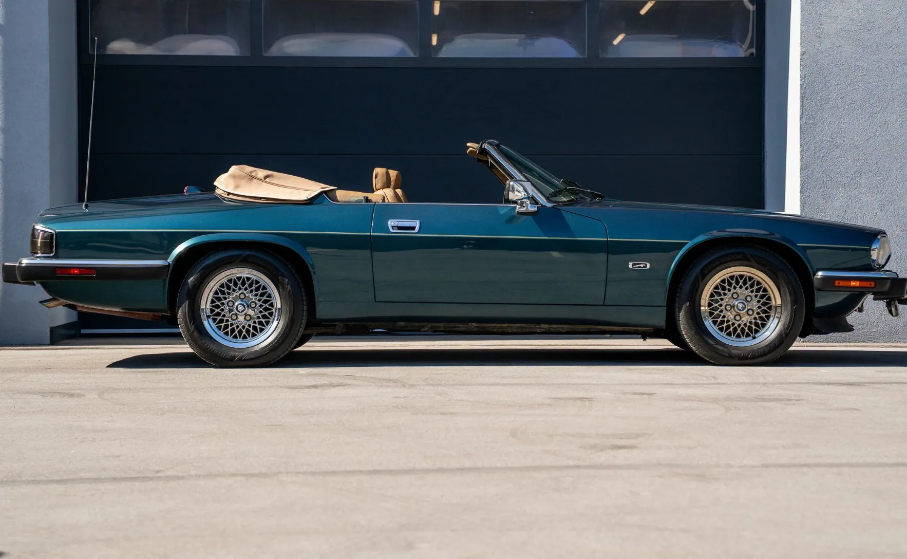 Zunanja slika - Jaguar XJS - 4.0 Cabrio AUT. - 4