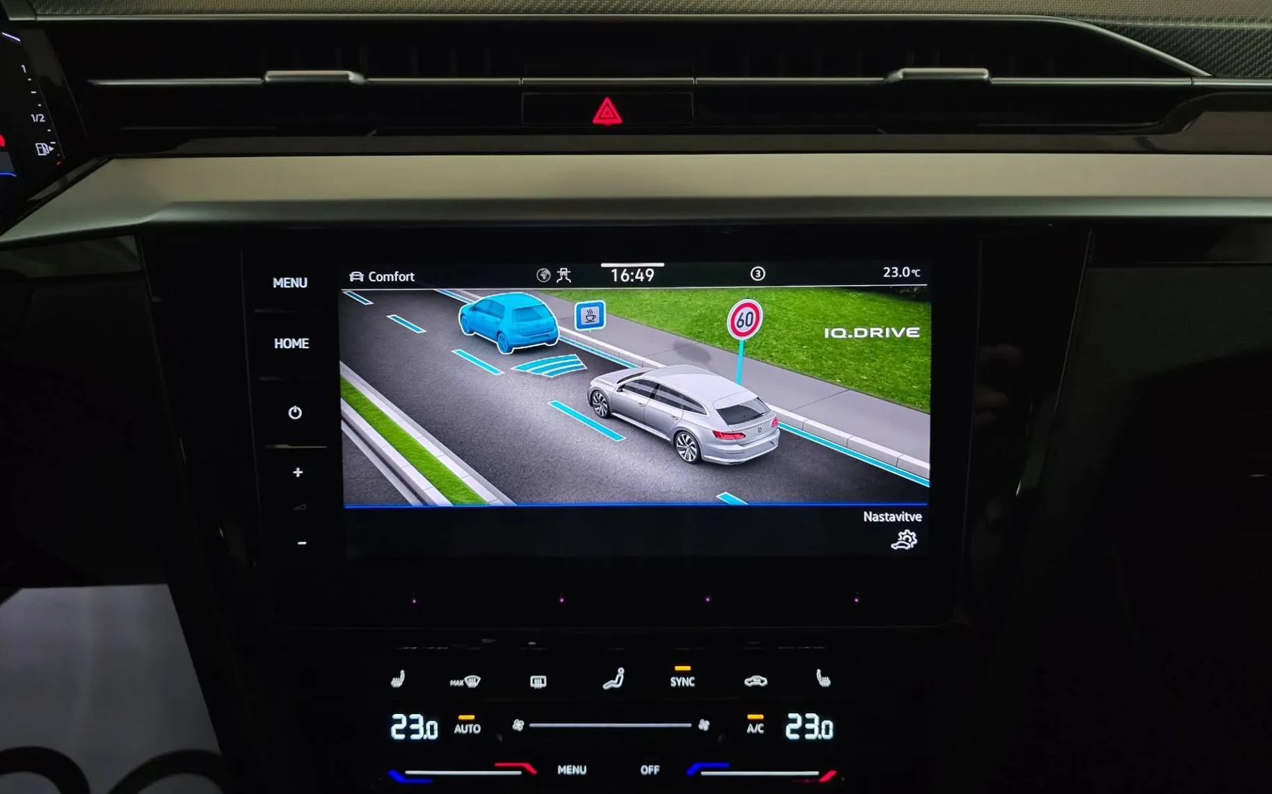 Notranja slika - Volkswagen Arteon Shooting Brake - Arteon SB 2.0 TDI R-Line DSG - Matrix.360kam.DCC - 15