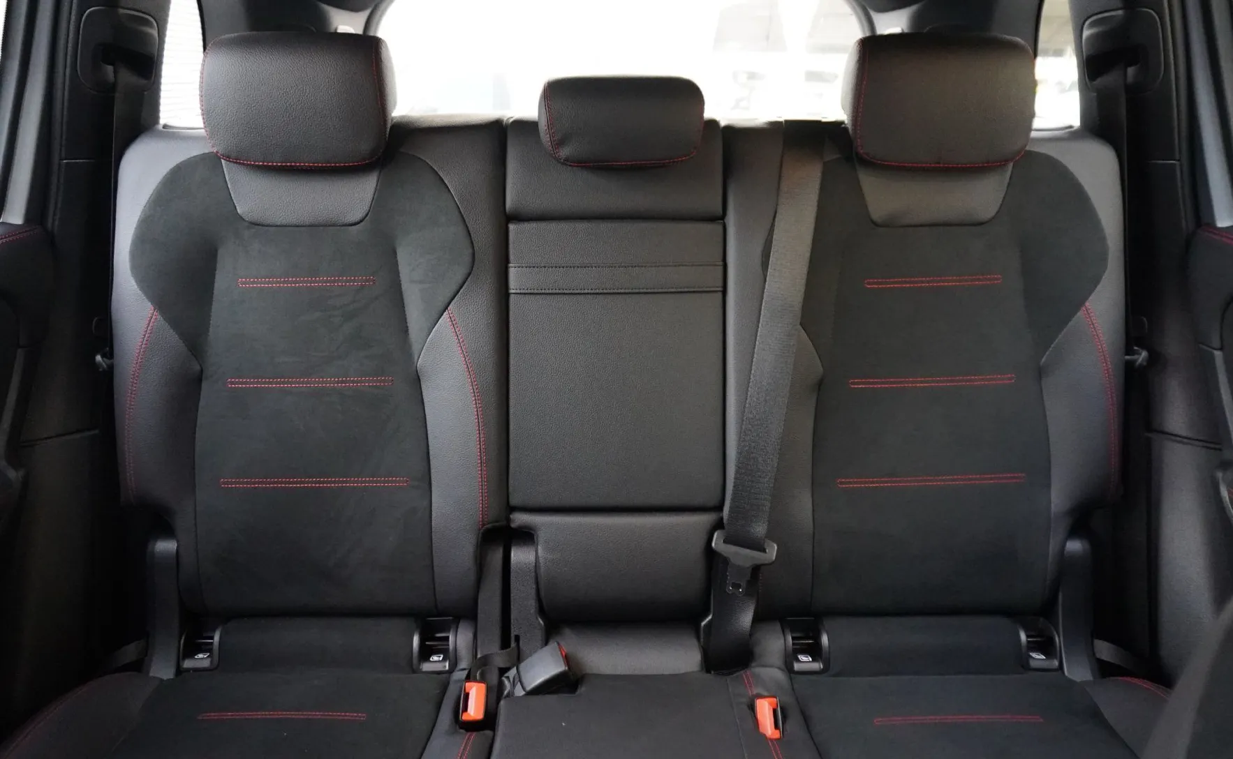 Zunanja slika - Mercedes-Benz GLB-Razred - GLB 220 d 4MATIC - 11
