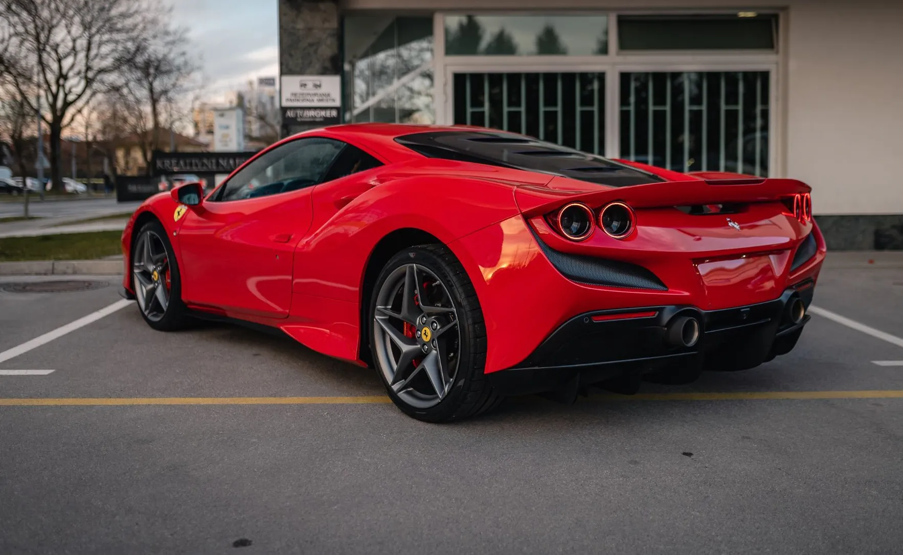 Zunanja slika - Ferrari F8 - LIFT JBL RACING SEDEŽI GARANCIJA DO JUL2027 - 7
