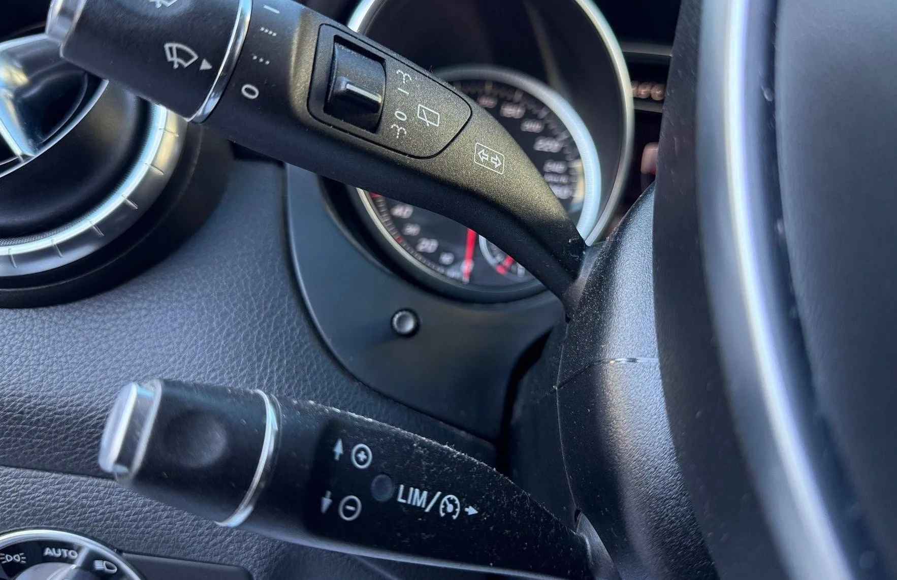Zunanja slika - Mercedes-Benz CLA-Razred - CLA Shooting Brake 200d 4MATIC AMG LINE MULTIBEAM KAMERA TEM NAVI - 17