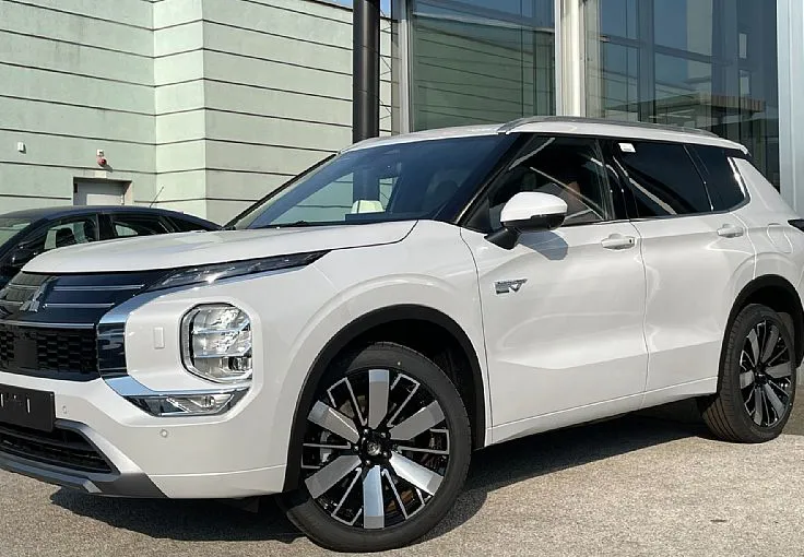 Zunanja slika - Mitsubishi Outlander - PHEV 4WD 2.4 Instyle+ Avt. - 2