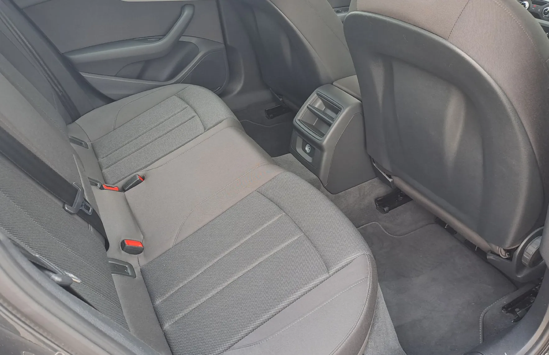 Zunanja slika - Audi A4 - Avant 30 TDI Advanced S tronic - 9