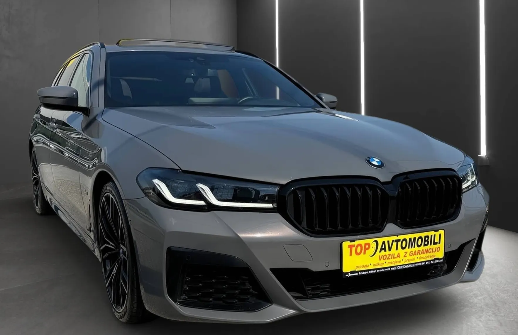 Zunanja slika - BMW Serija 5 - Touring: 530d M SPORT PAKET PANO LED ALCANTARA KAMERA NA - 10