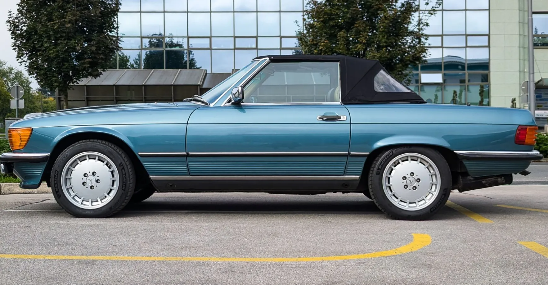 Zunanja slika - Mercedes-Benz SL-Razred - SL560 oldtimer AUT certifikat starodobnika - 8