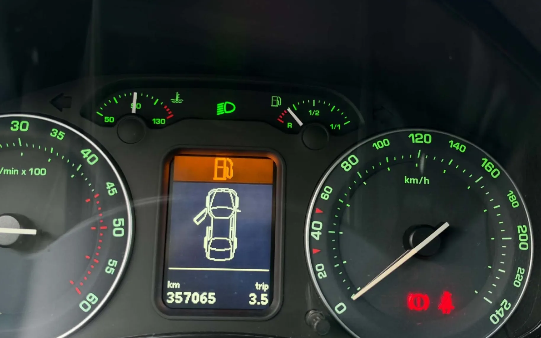 Notranja slika - Škoda Octavia - 1.9 TDI-ODLIČEN- - 11