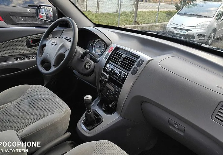 Zunanja slika - Hyundai Tucson - 2.0 CRDI 4WD-ALU-KLJUKA-AVT.KLIMA-ODLIČEN - 9