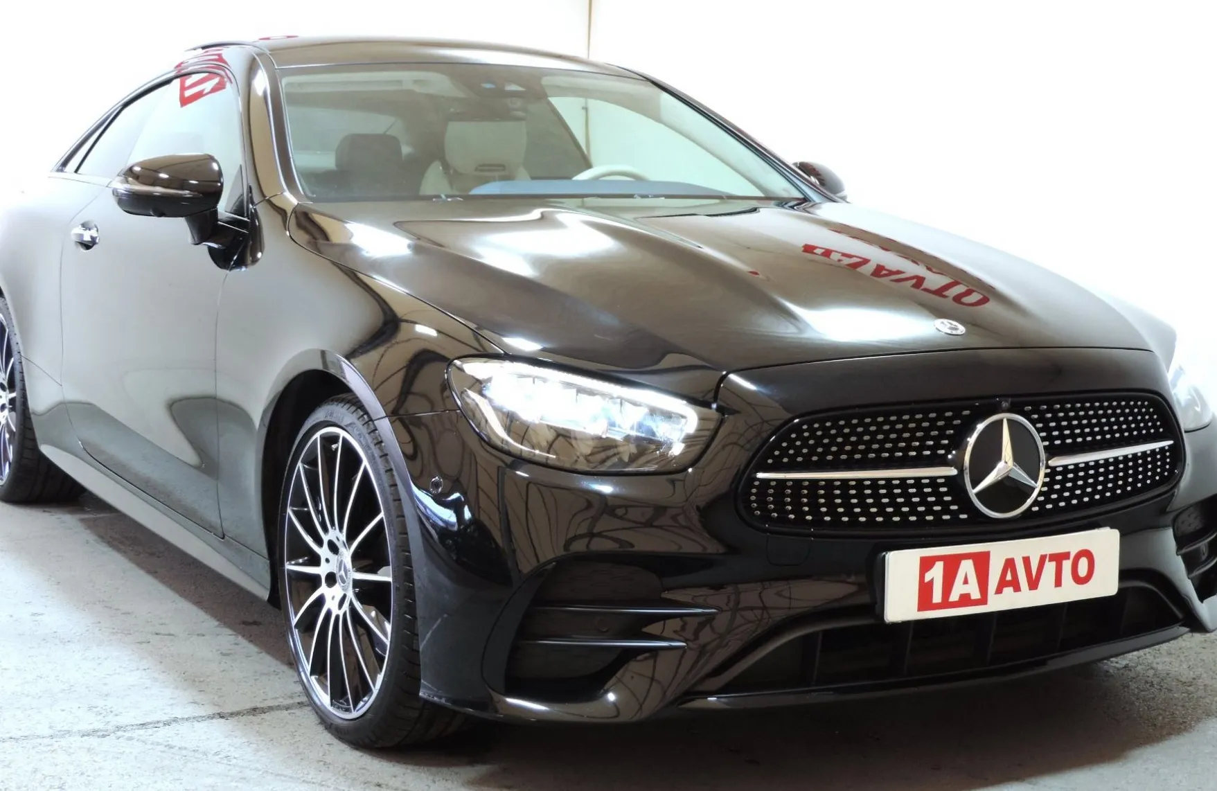 Zunanja slika - Mercedes-Benz E-Razred - 300d 4-MATIC AUT. - 3