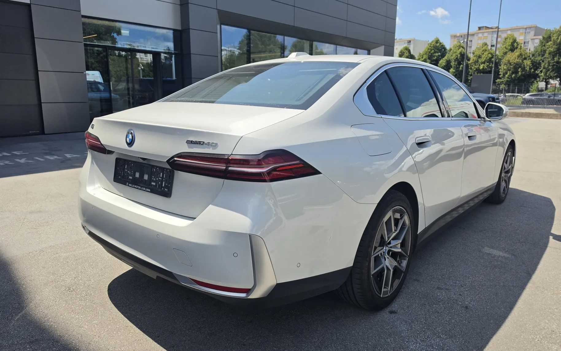 Zunanja slika - BMW i5 - eDrive40 Limuzina - 2