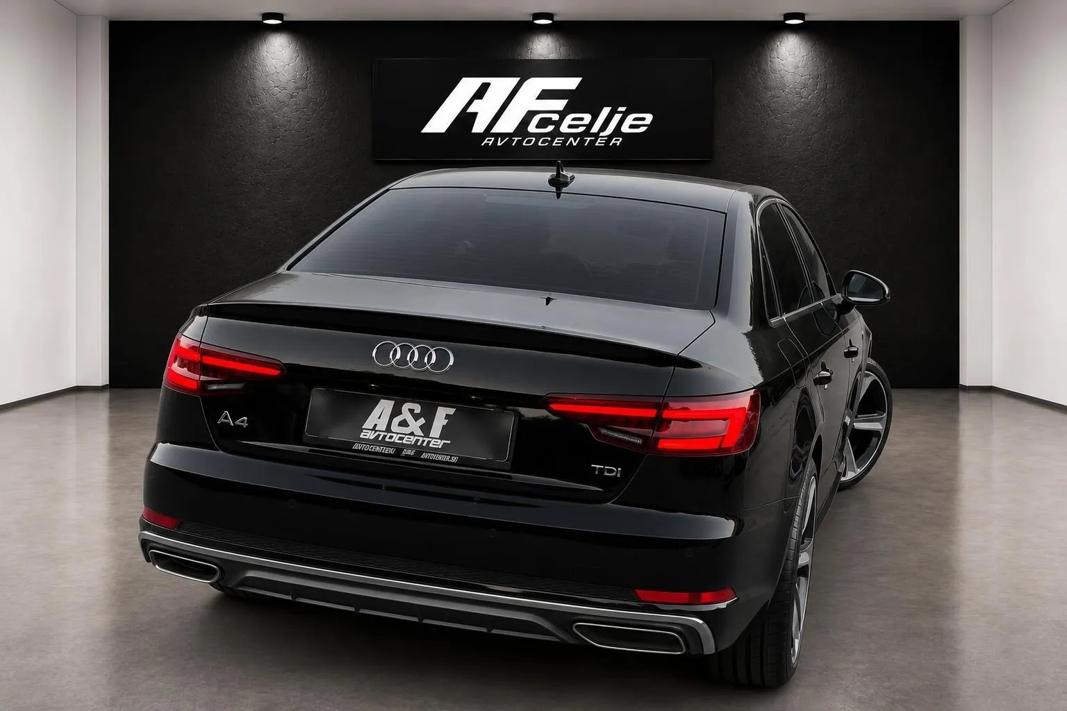 Zunanja slika - Audi A4 - 2.0 TDI-AUT-S LINE-96.000km-NAVI-LIZING ZA TUJCE- - 5