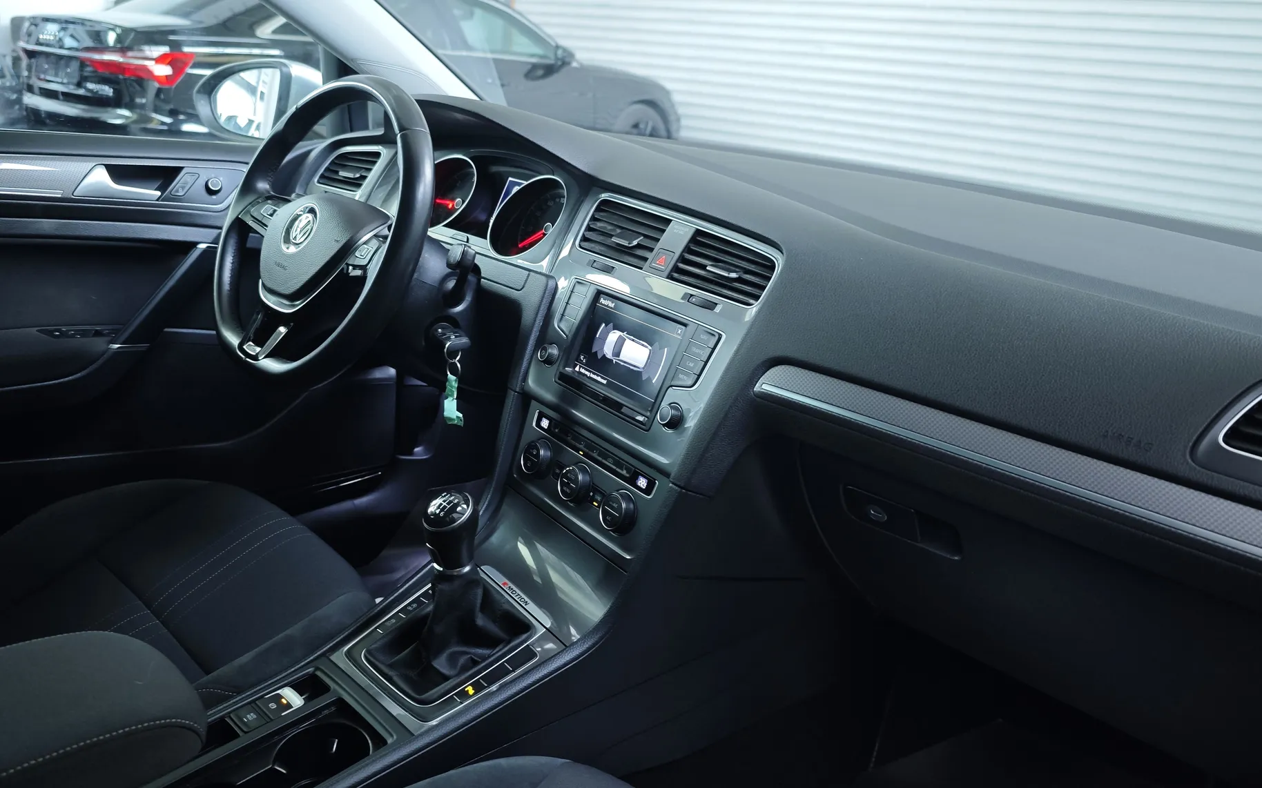 Zunanja slika - VW Golf - Variant 1.6TDI BMT 4MOTION Alltrack 81kW NAVI ALU XENON - 10