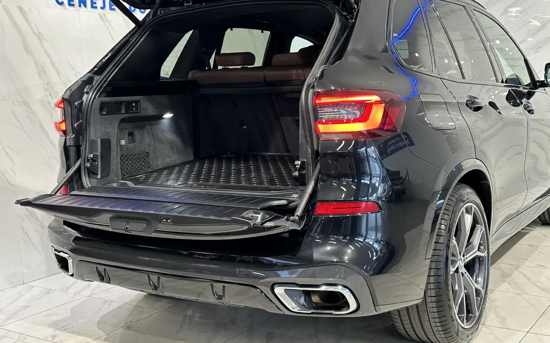 Zunanja slika - BMW serija X5: - xD40d|M|Laser|Zračno|ACC|360K|Masaža|Crystal|Hlaj| - 6