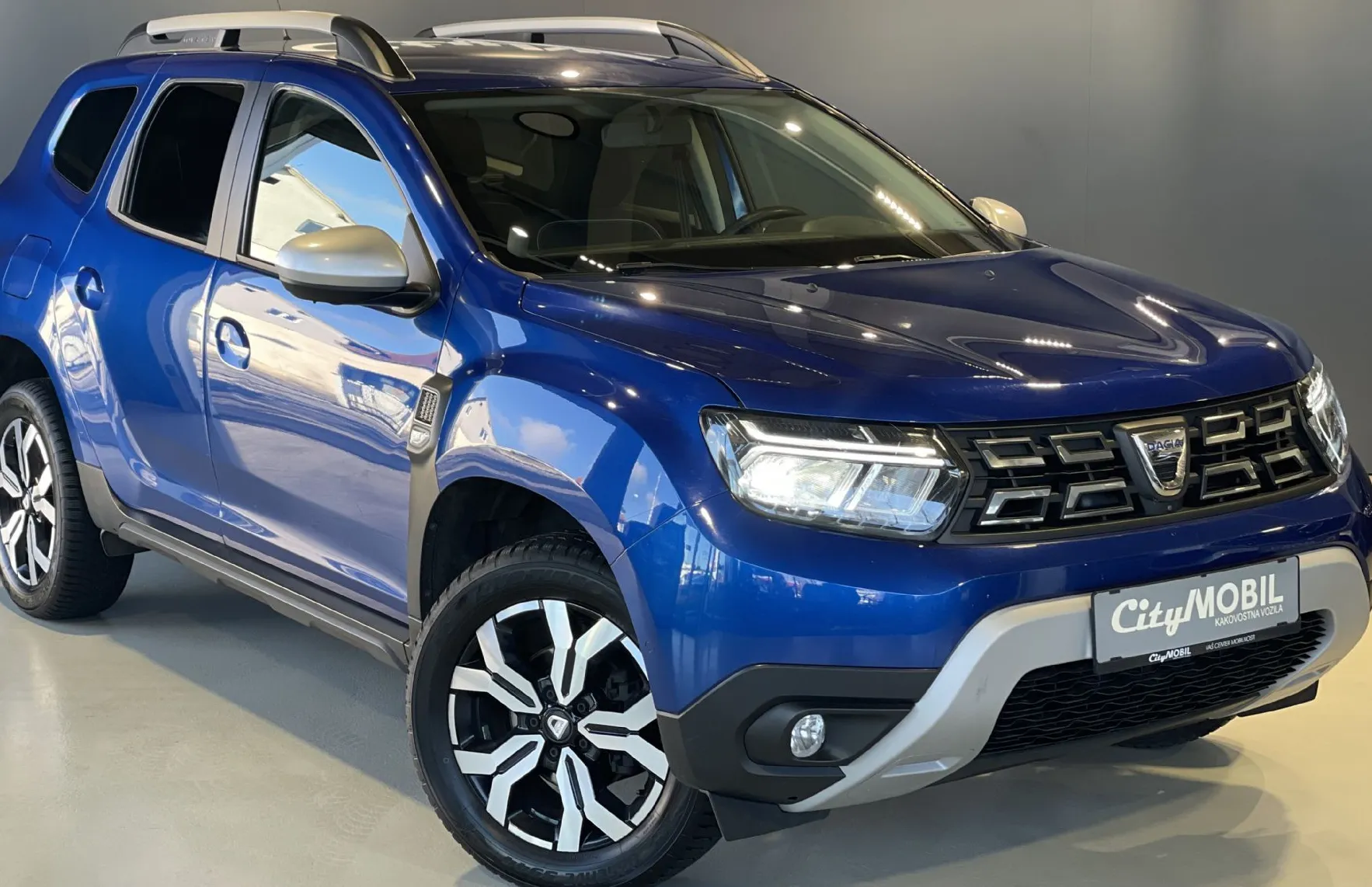 Zunanja slika - Dacia Duster - 1.5DCI-NAVIGACIJA-KEYLESS-KAMERA-LED-ALU-76000KM - 3