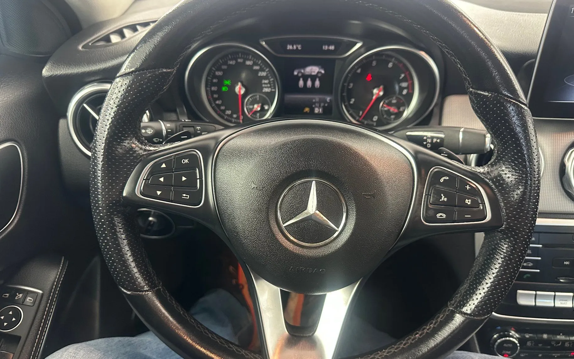 Zunanja slika - Mercedes-Benz GLA-Razred - GLA 180 Avt.KAMERA.USNJE.LED.NAVI. - 5