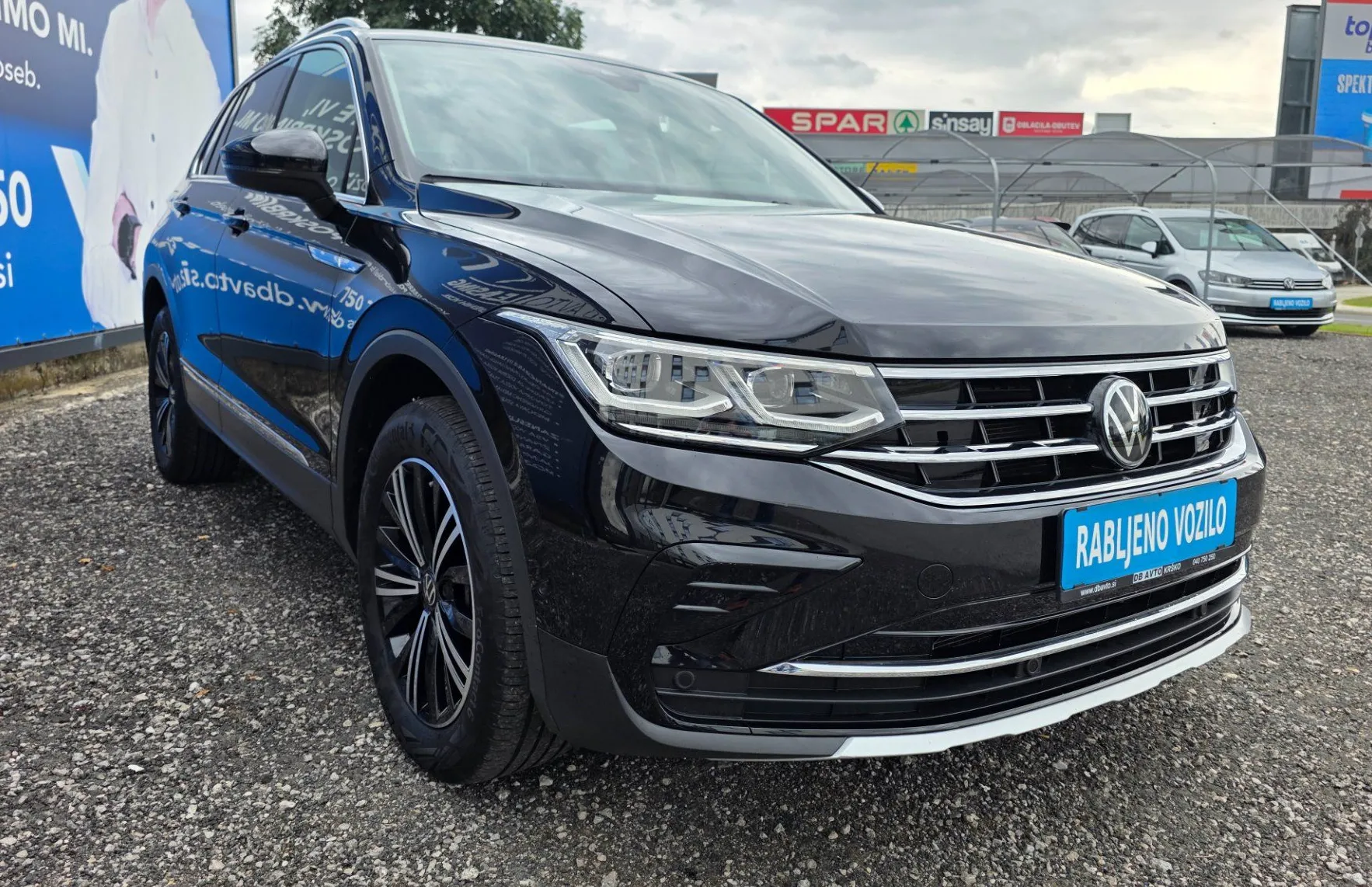 Zunanja slika - Volkswagen Tiguan - 2.0 TDI BMT Elegance DSG 4x4.VIRTUAL.VSE ASISTENCE - 2
