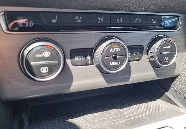 Zunanja slika - Volkswagen Passat - Variant 2.0 TDI DSG BUzSINES.KAMERA. ACC. MODIFICIRAN. - 14