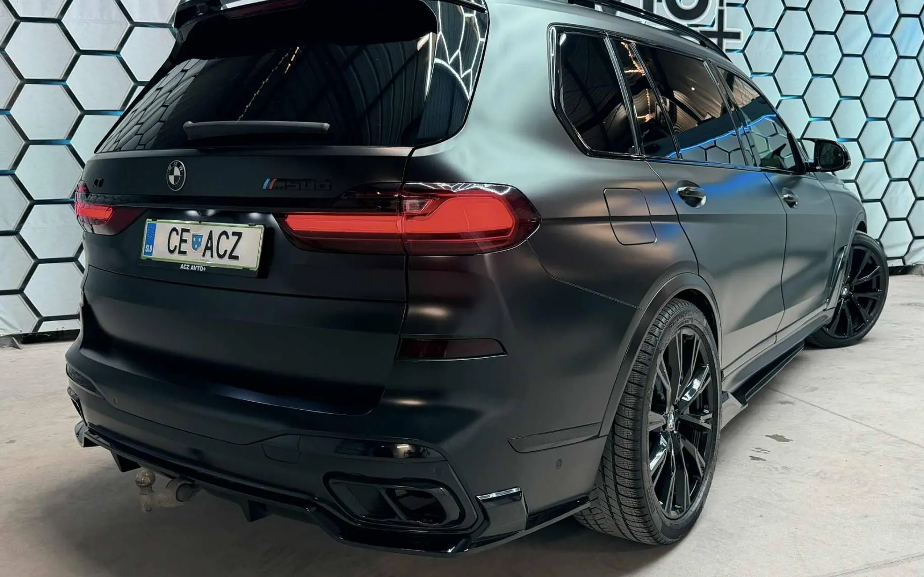Zunanja slika - BMW serija X7: - M50D•CRISTLAY•LOUNGE•6 SED•SOFT•HLAJENJE•MASAŽA•.. - 2