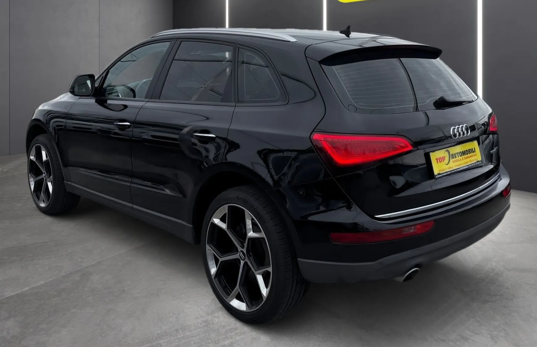 Zunanja slika - Audi Q5 - 2.0TDI QUATTRO 21COL S-LINE XENON NAVI PDC TEM TOP - 3