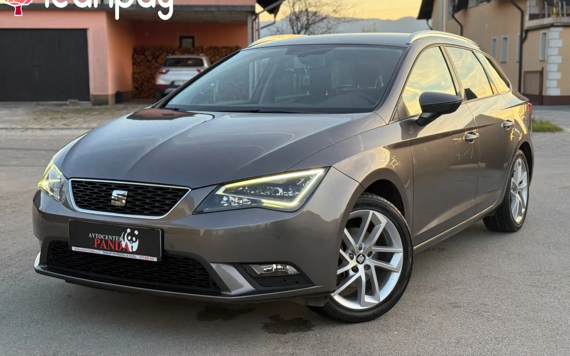 Zunanja slika - Seat Leon - ST 4X4 1,6 TDI Style - 1