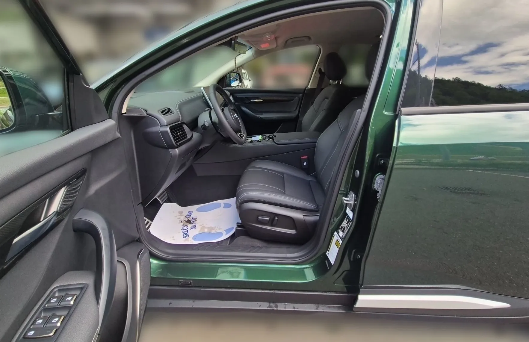 Zunanja slika - Vinfast VF8 - ECO 87.7kWh 350PS AWD - GRATIS POLNILNICA 22KW - 10