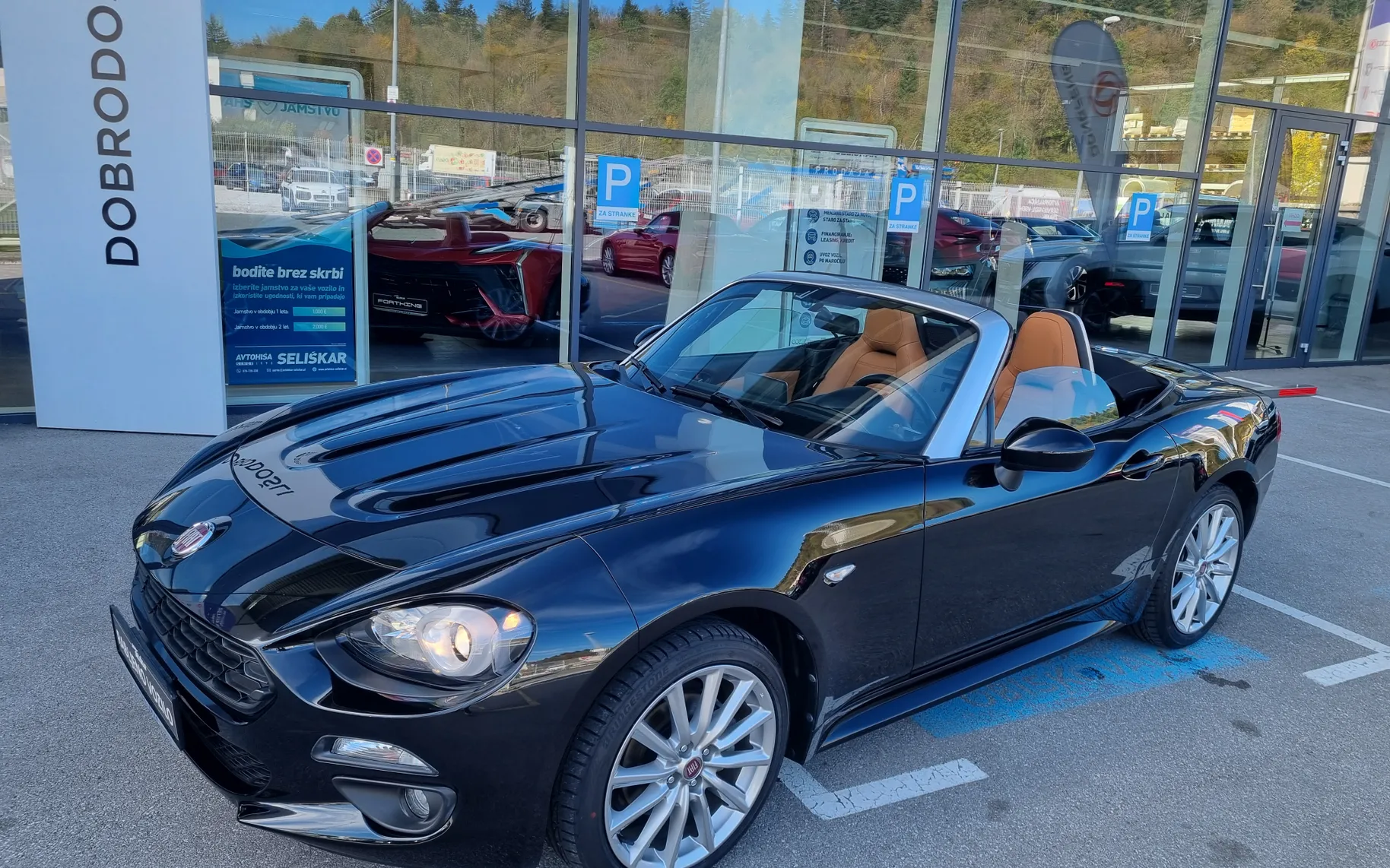 Zunanja slika - Fiat 124 - Spider 1.4 Multiair Turbo Lusso - KOT NOV - SAMO 8.938km - 9
