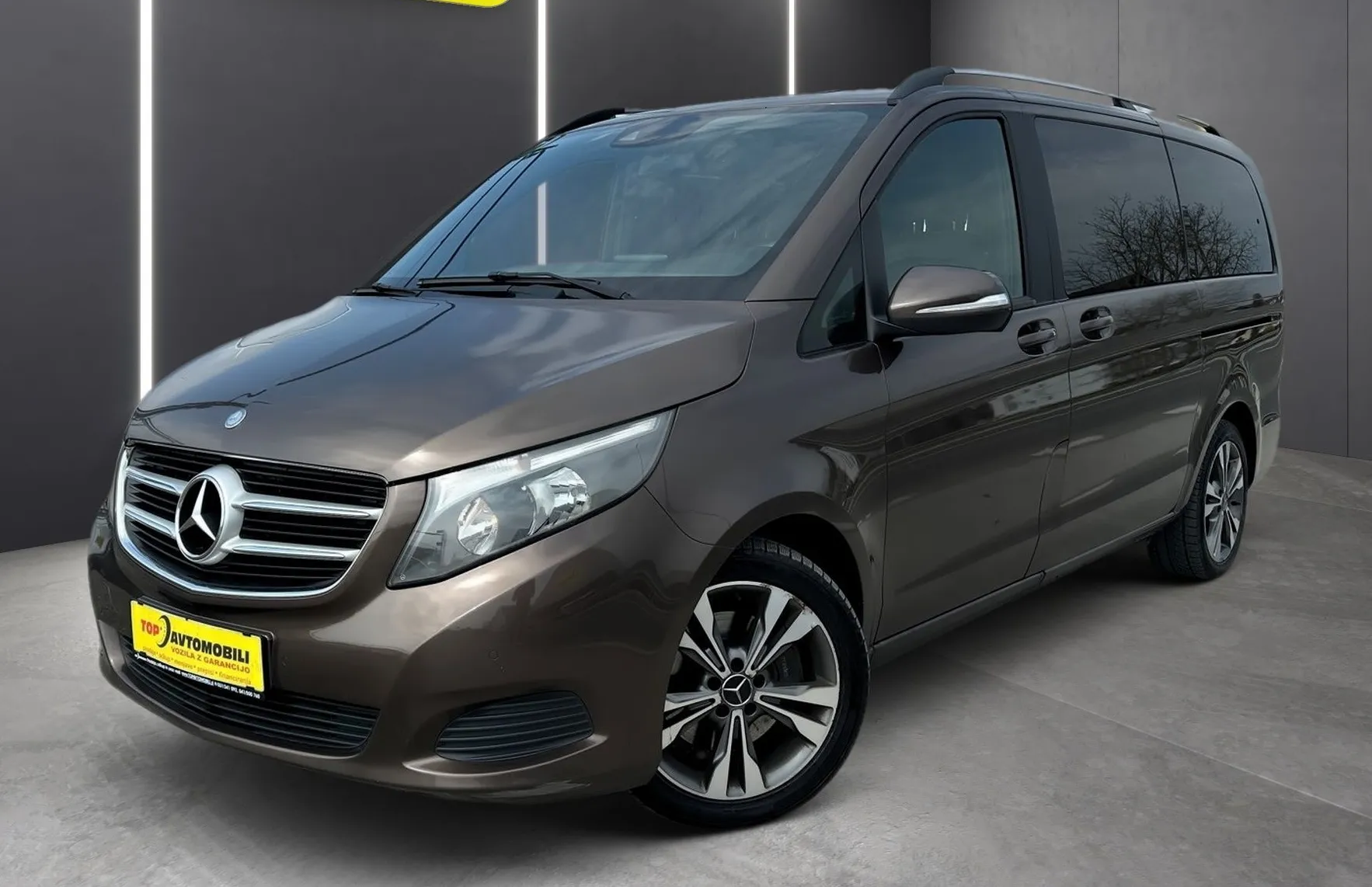 Zunanja slika - Mercedes-Benz V-Razred - V 250d AVANTGARDE DOLGI LINE ASSIST NAVI PDC KAM - 1