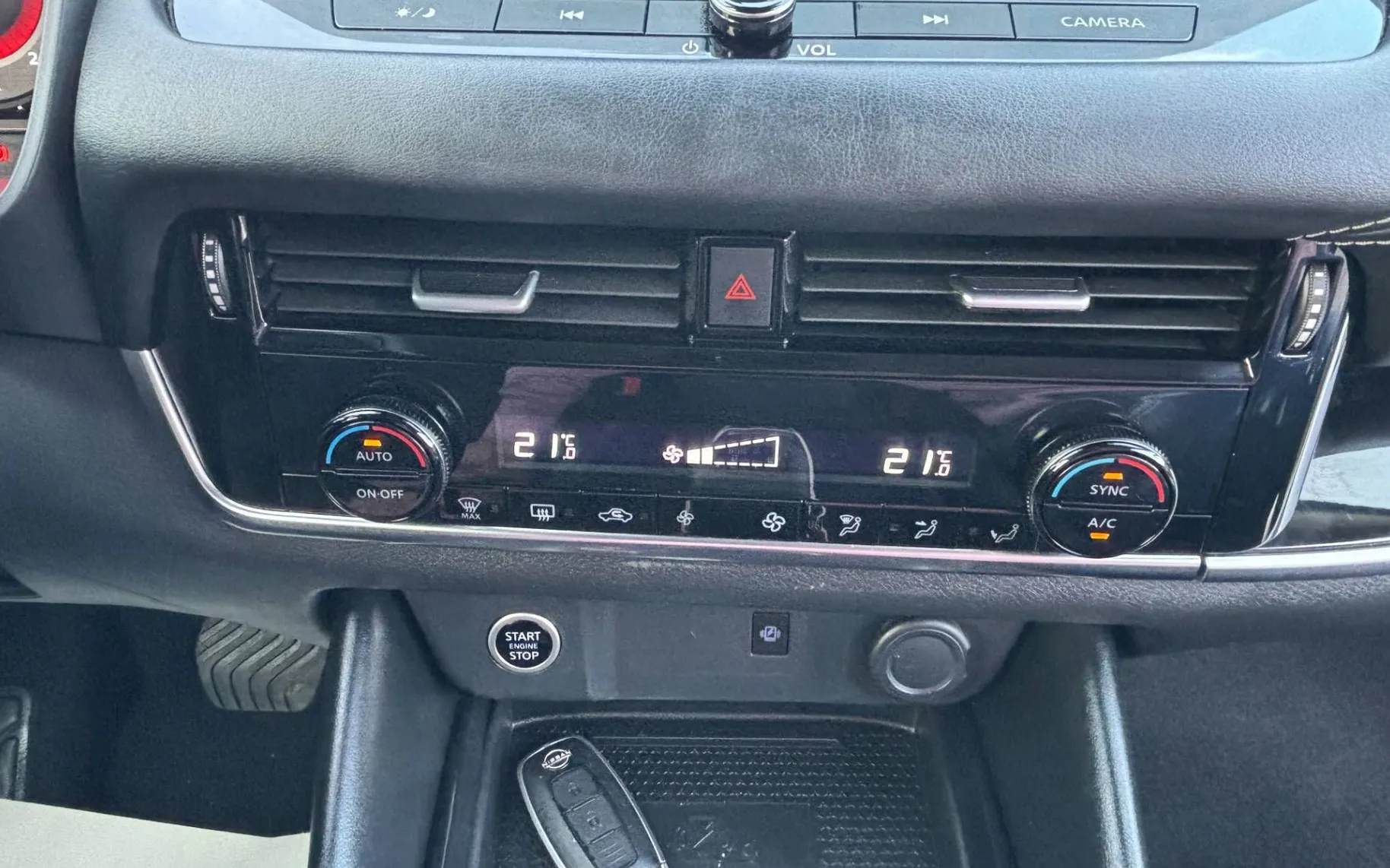 Zunanja slika - Nissan Qashqai - 1.3 DIG X-Tronic N-CONNECTA FUL LED-NAVI-KAMERA - 12
