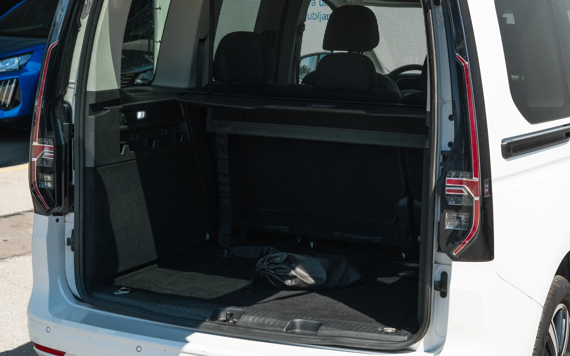 Zunanja slika - VW Caddy - 2.0 TDI 90KW STYLE - 12
