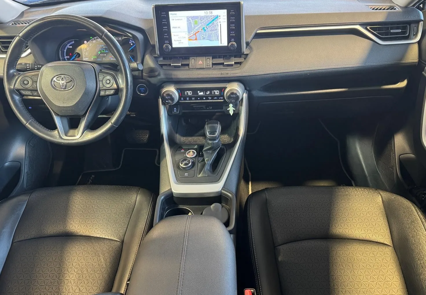 Zunanja slika - Toyota RAV4 - 1.LASTNIK-SLO-4WD-NAVI-KAMERA-USNJE-LED-KEYLESS - 9
